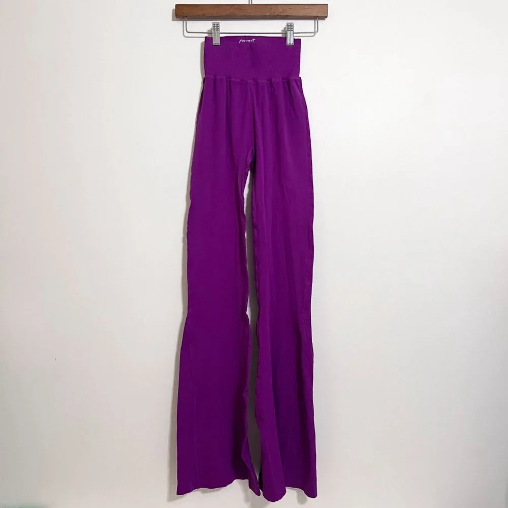 NWOT Free People Movement Good Karma Flare Leggings - Picture 2 of 5